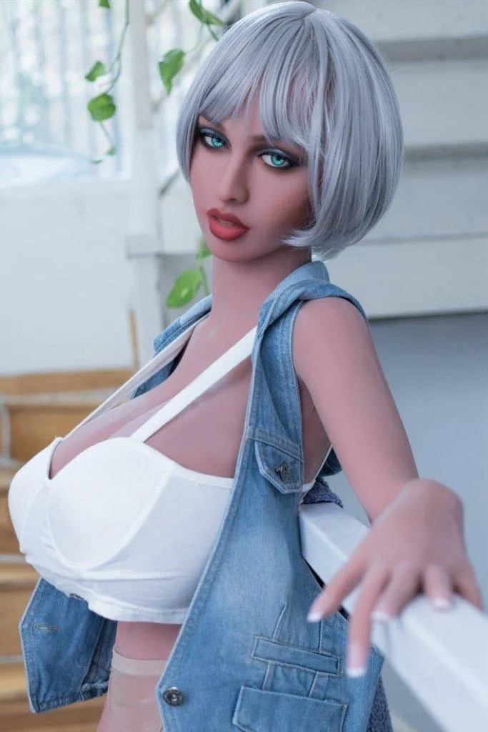 Parker Sex Doll